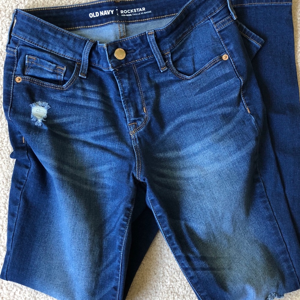 [Old Navy] Rockstar Distressed Knee Skinny Jeans